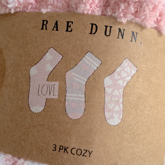 NWT Rae Dunn ❤️ Heart Love Cozy Socks 3 Pack - Picture 2 of 3